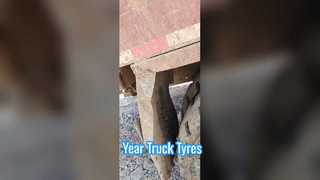 ট্রাক বাসের টায়ার
